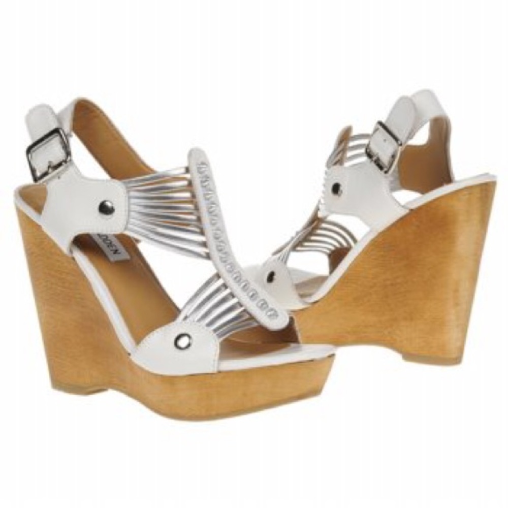 Steve Madden Tuscaan White Leather Wood Wedges